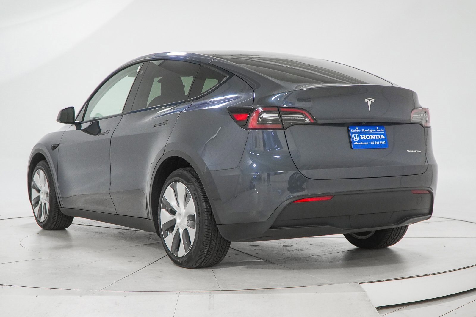 Used 2023 Tesla Model Y Long Range image 6