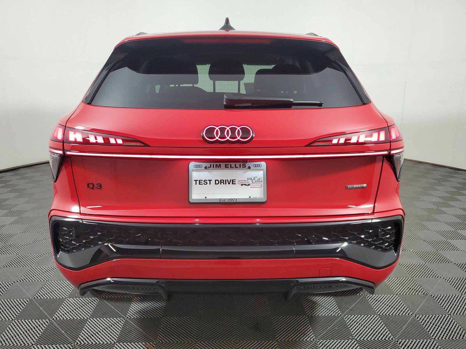 New 2026 Audi Q3 quattro 2.0T AWD/4WD image 6