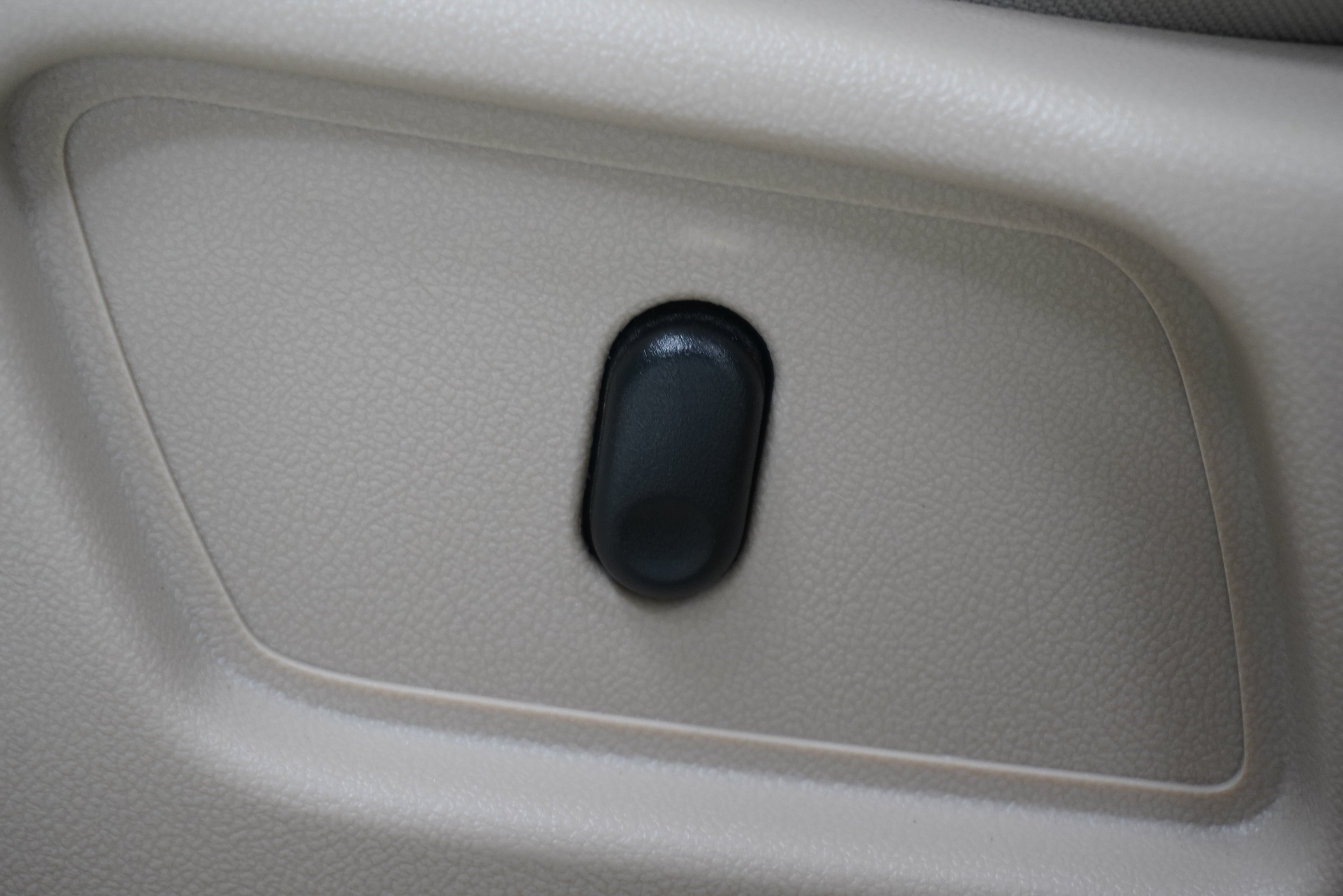 Used 2004 Chevrolet Malibu LS FWD image 15