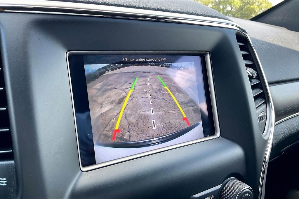 Used 2018 Jeep Grand Cherokee Limited RWD image 13