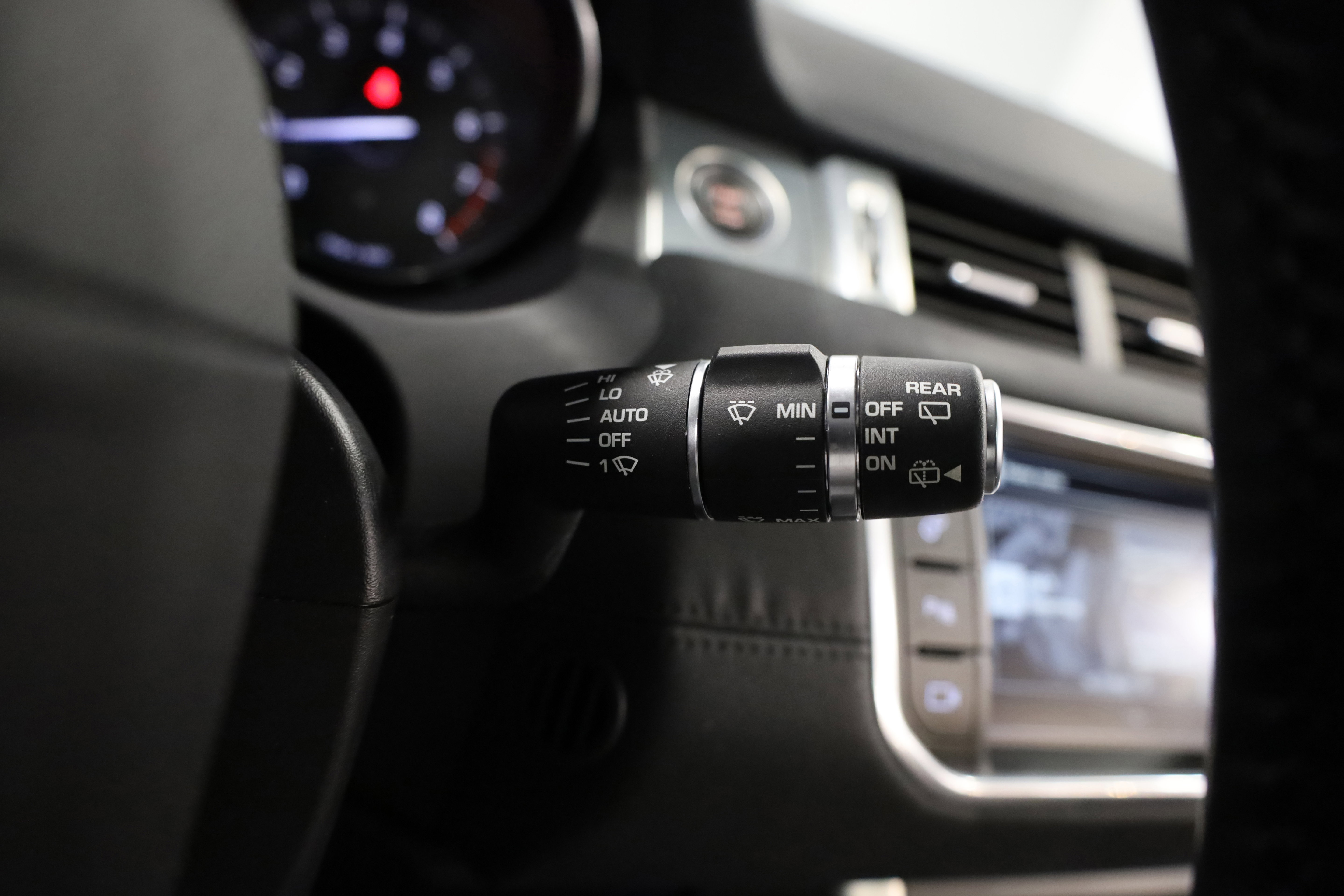 Used 2016 Land Rover Range Rover Evoque HSE image 23