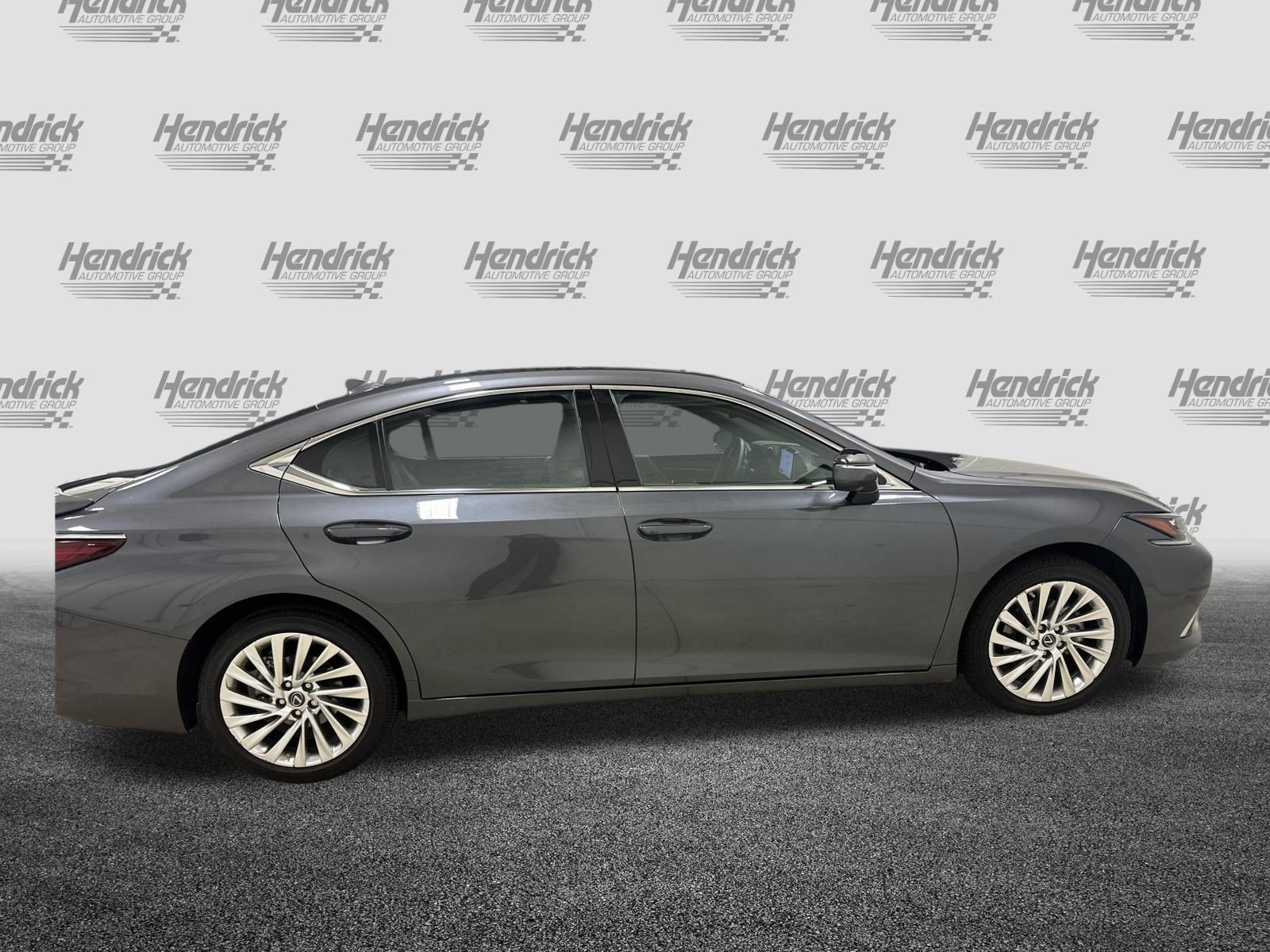 Certified 2024 Lexus ES 300h Ultra Luxury w/ Accessory Package (Z1) FWD image 11