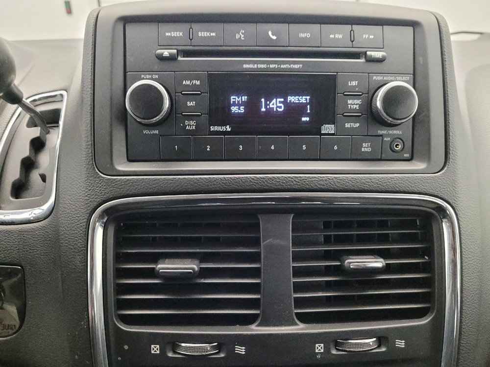 Used 2016 Dodge Grand Caravan American Value Package w/ UConnect Hands-Free Group image 25