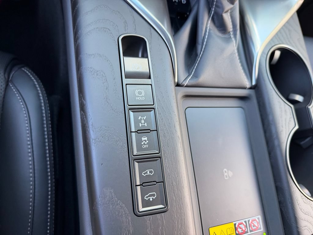New 2026 Lexus LX 600 4WD w/ Luxury Package image 30