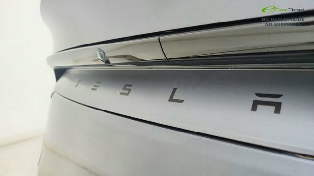 Used 2026 Tesla Model Y 2WD image 15