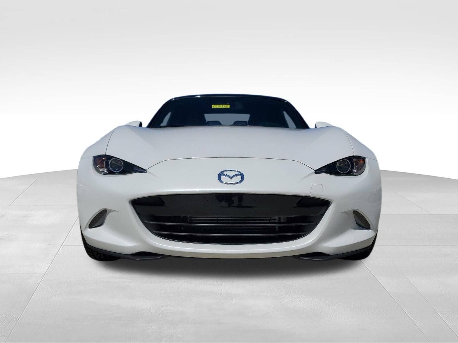 Certified 2022 MAZDA MX-5 Miata Grand Touring RWD image 2