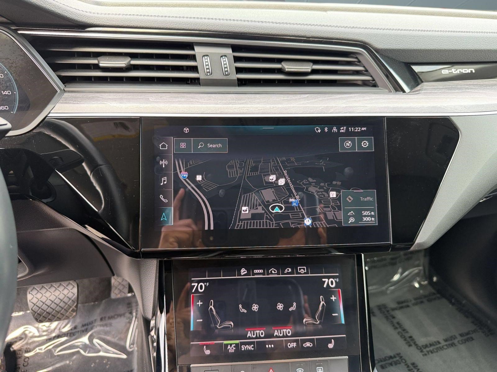 Used 2024 Audi Q8 e-tron Premium AWD/4WD image 19