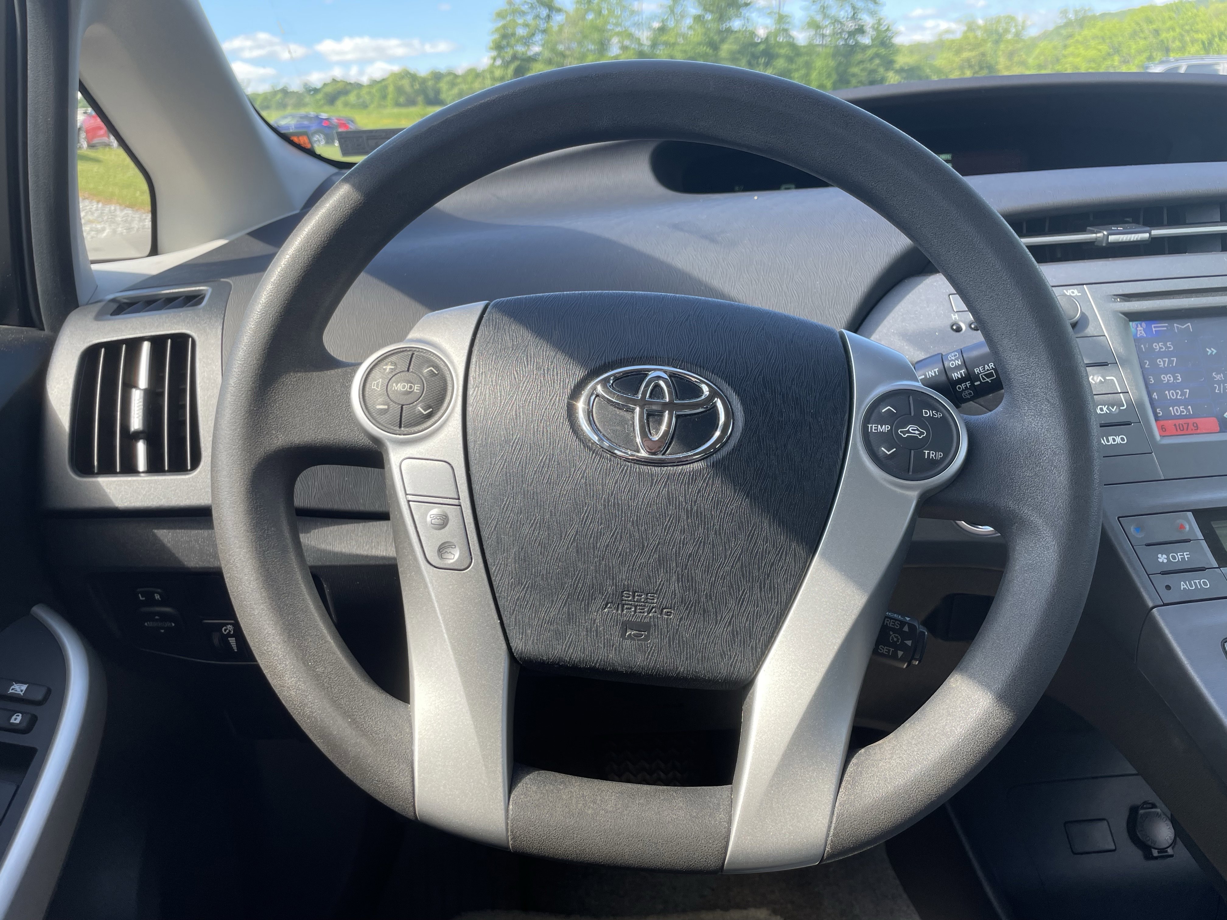 Used 2014 Toyota Prius Two FWD image 17