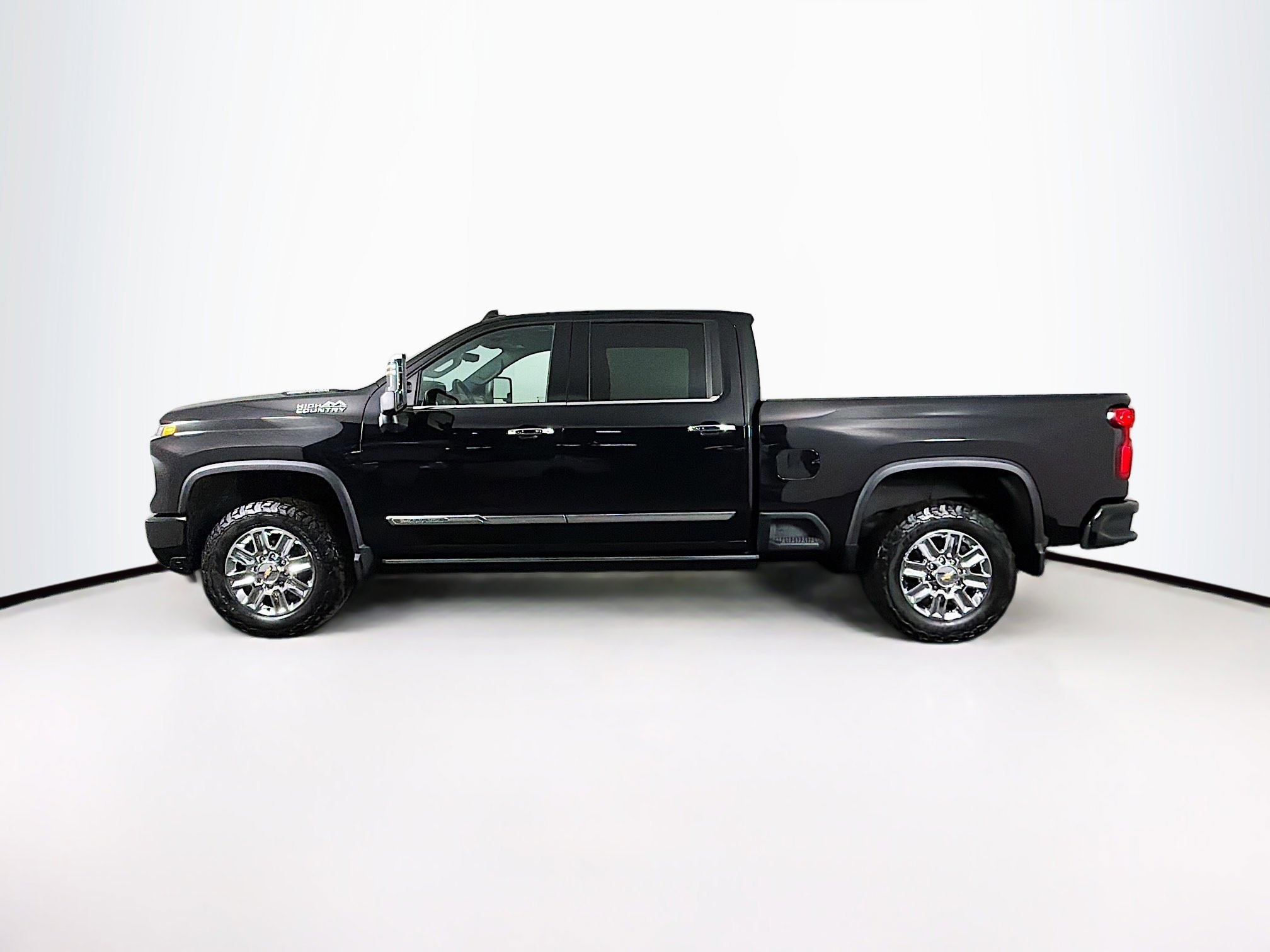 Used 2024 Chevrolet Silverado 2500 High Country w/ High Country Premium Package image 5