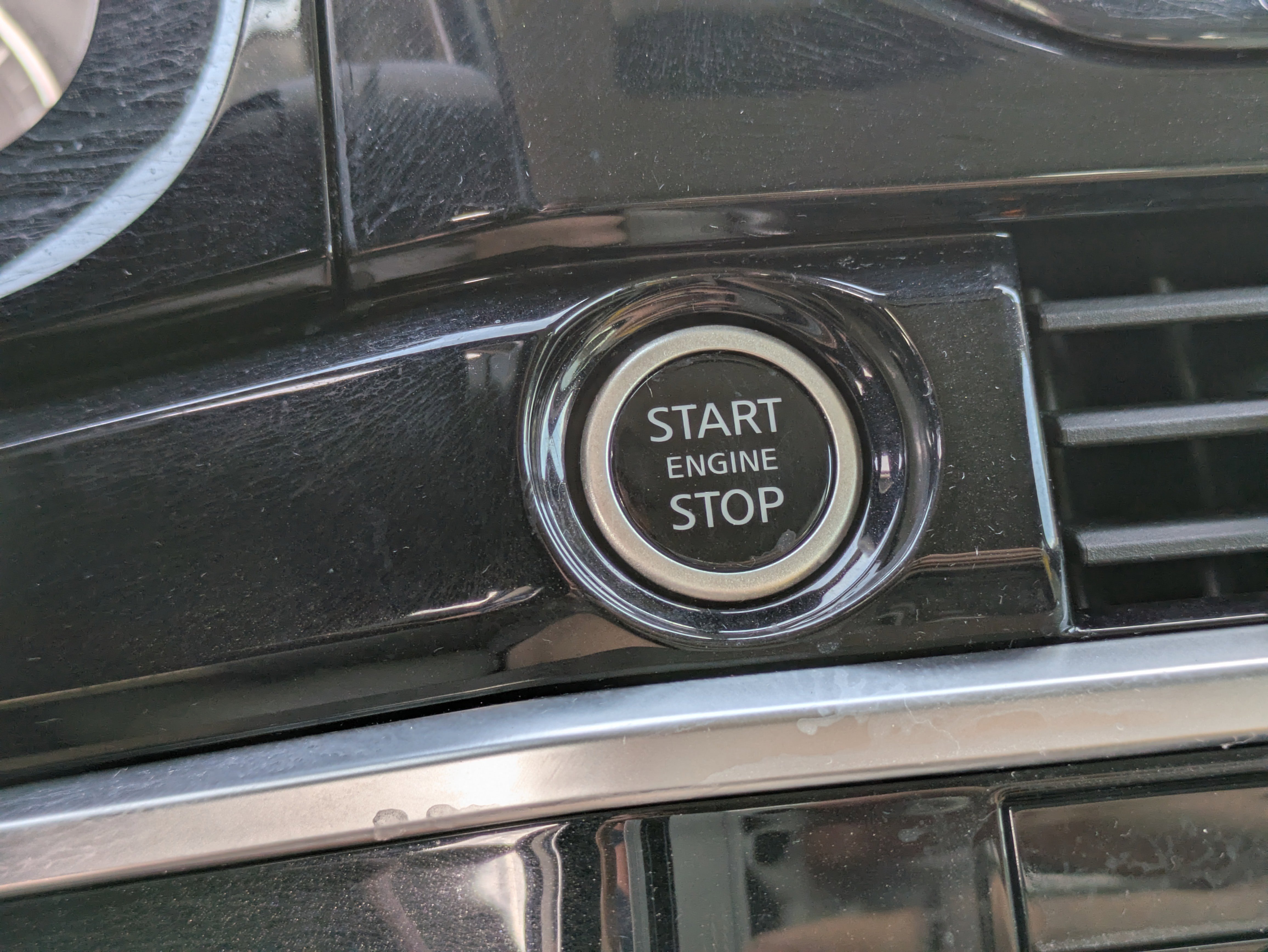 Used 2022 Nissan Pathfinder SL image 29