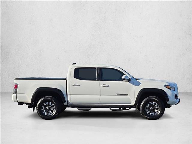 Used 2021 Toyota Tacoma TRD Off-Road w/ Technology Package AWD/4WD image 4