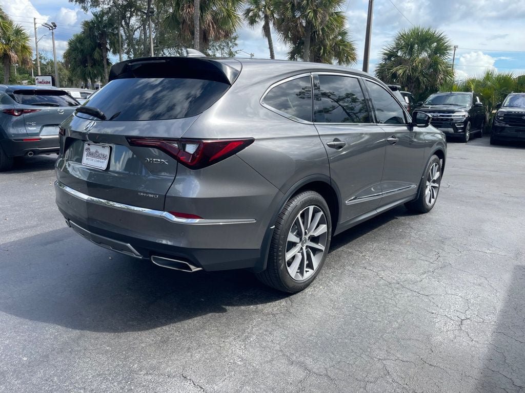 Used 2025 Acura MDX w/ Technology Package AWD/4WD image 6