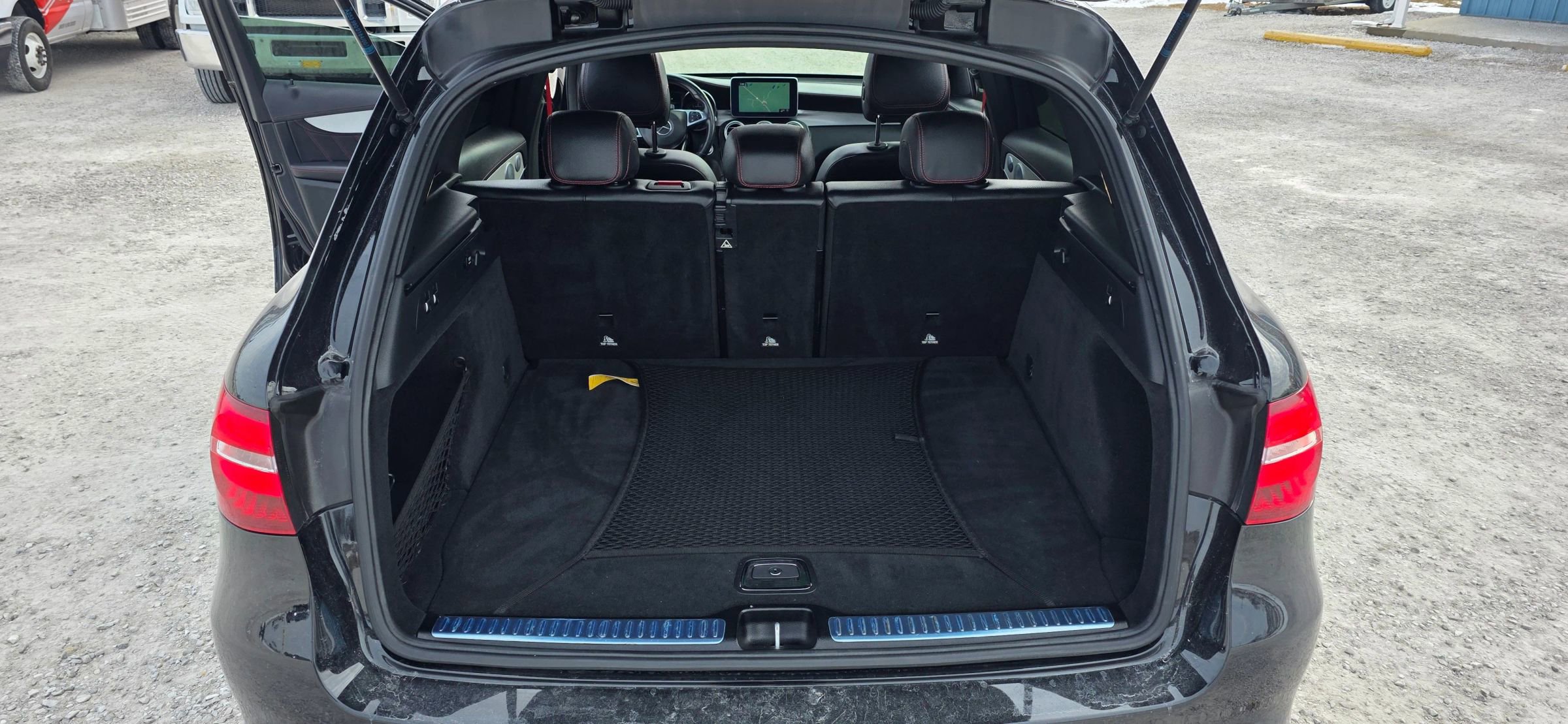 Used 2019 Mercedes-Benz GLC 43 AMG 4MATIC image 25