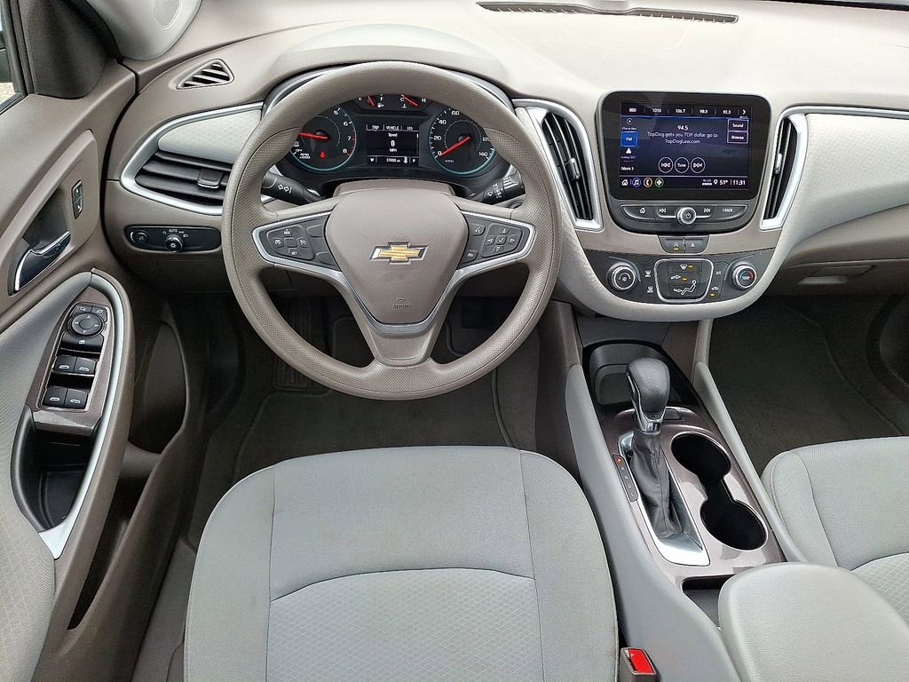 Used 2022 Chevrolet Malibu LS image 3
