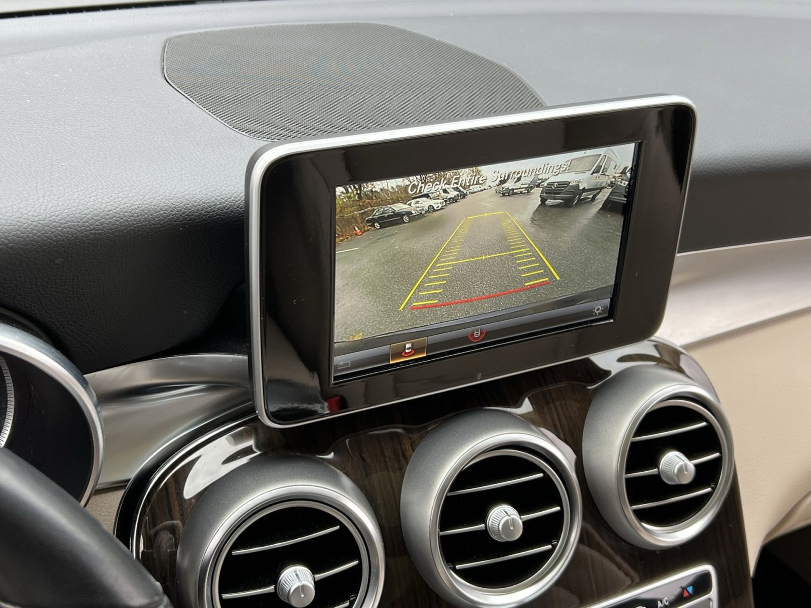 Certified 2019 Mercedes-Benz GLC 300 4MATIC image 17