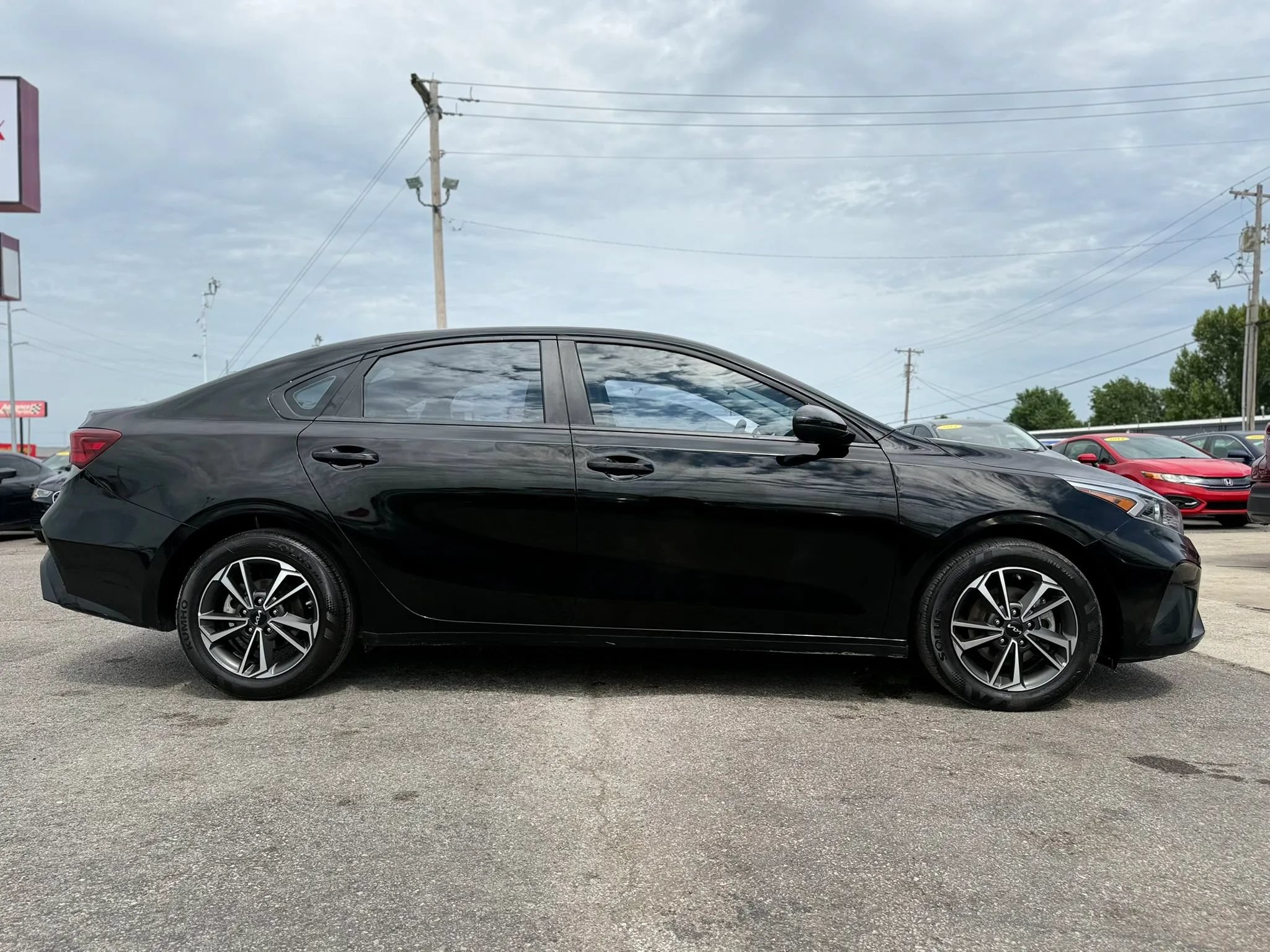 Used 2024 Kia Forte LXS FWD image 2