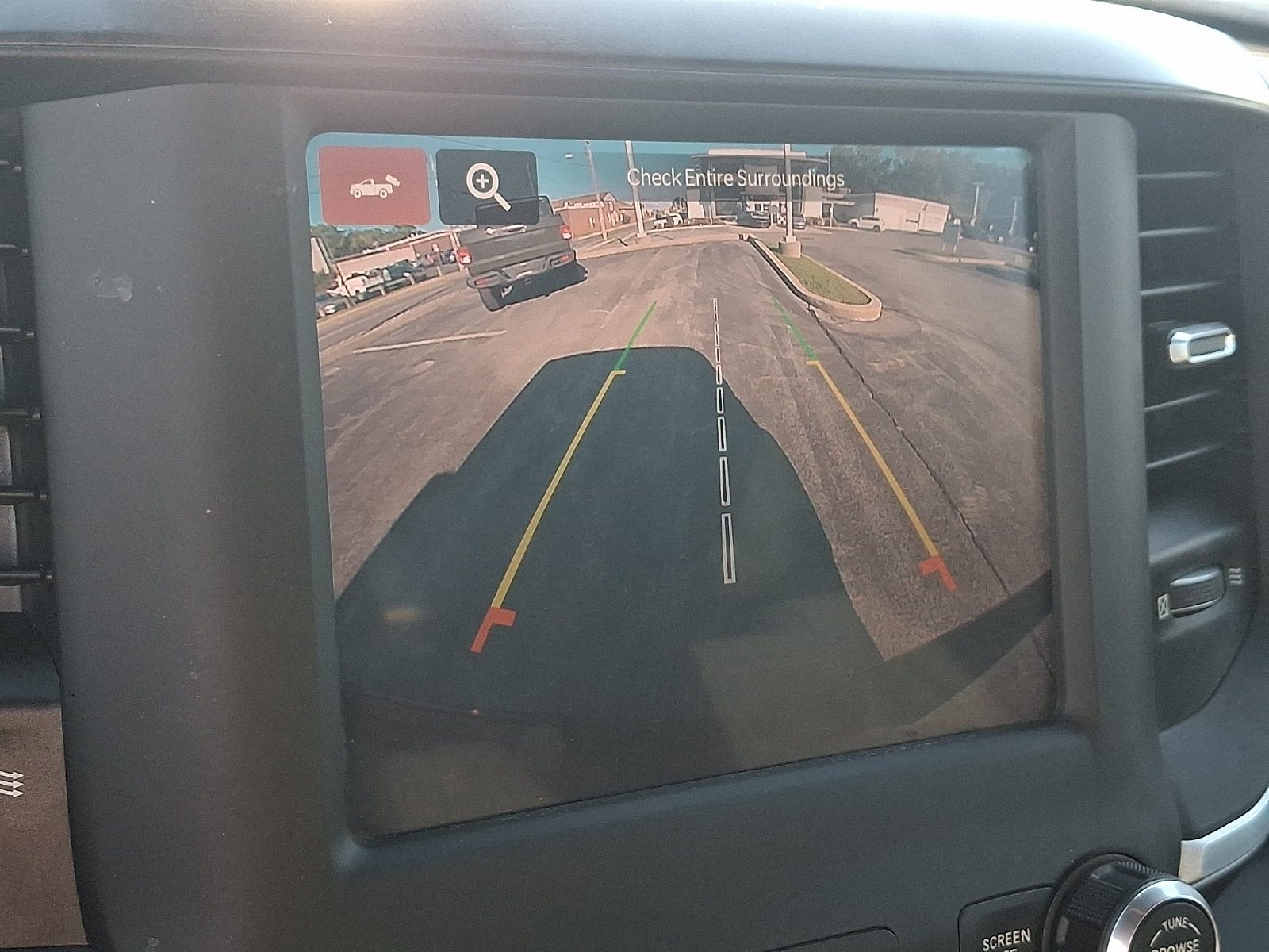 Used 2022 RAM 1500 Big Horn AWD/4WD image 18