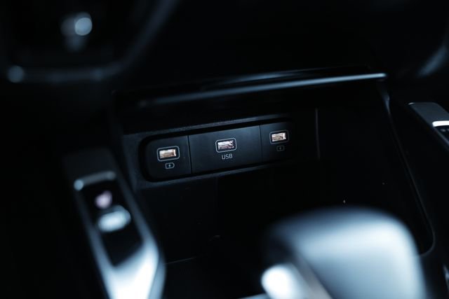 Used 2022 Kia Sorento S image 38