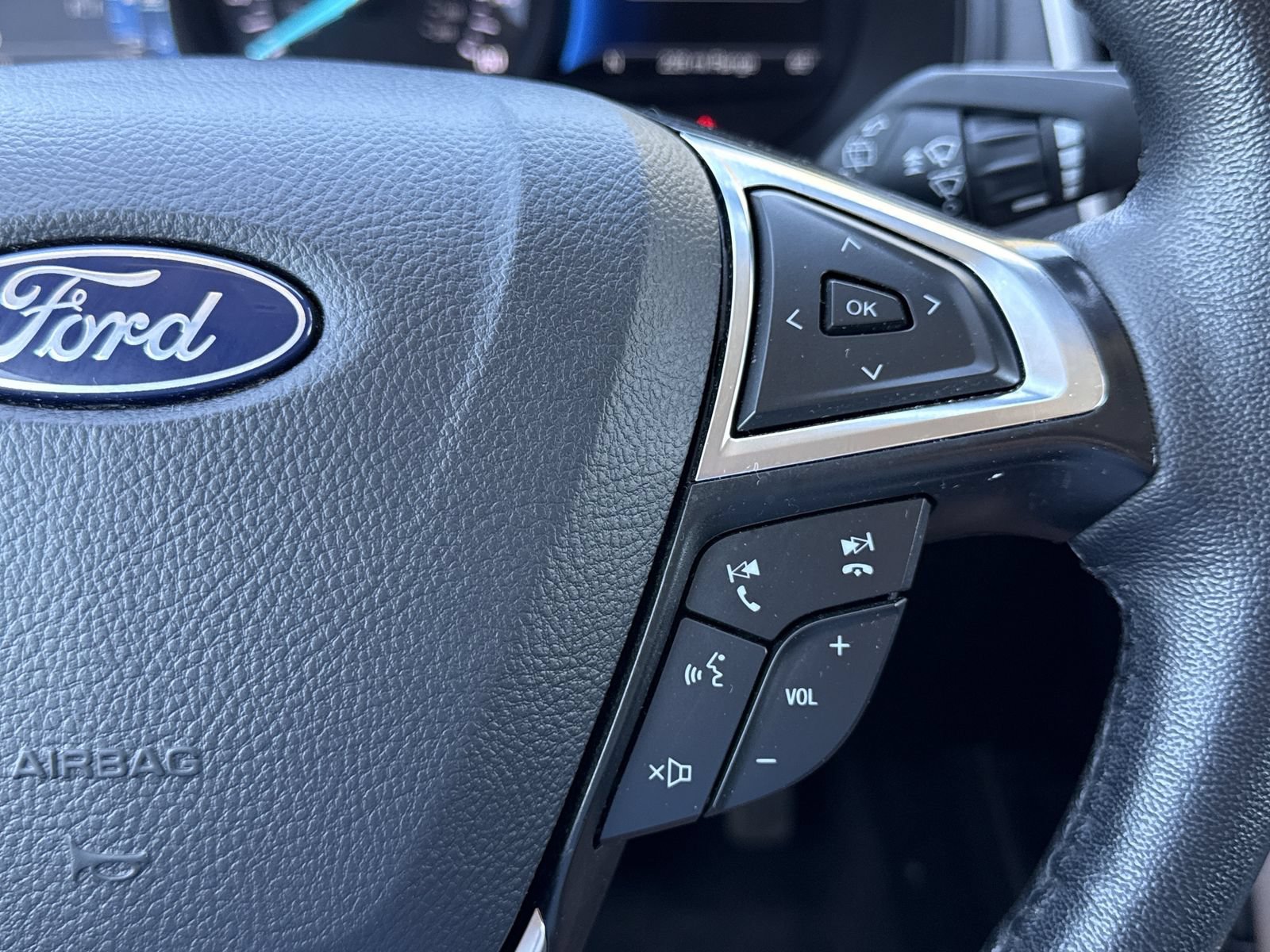 Used 2024 Ford Edge SEL AWD/4WD image 21