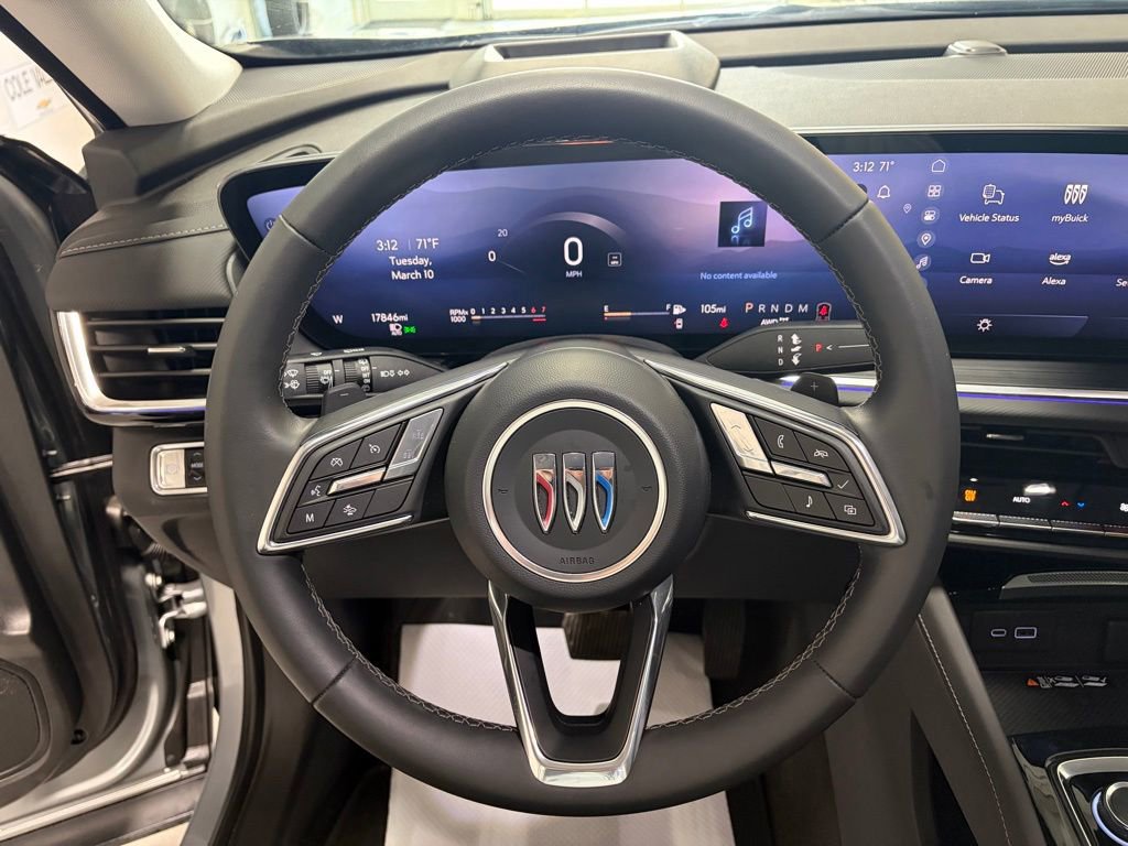 Used 2025 Buick Envision Preferred image 13