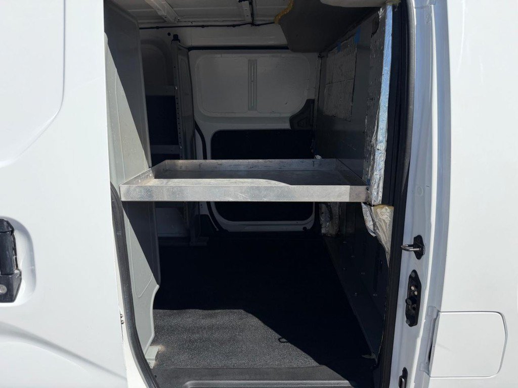 Used 2021 Nissan NV200 S FWD image 16