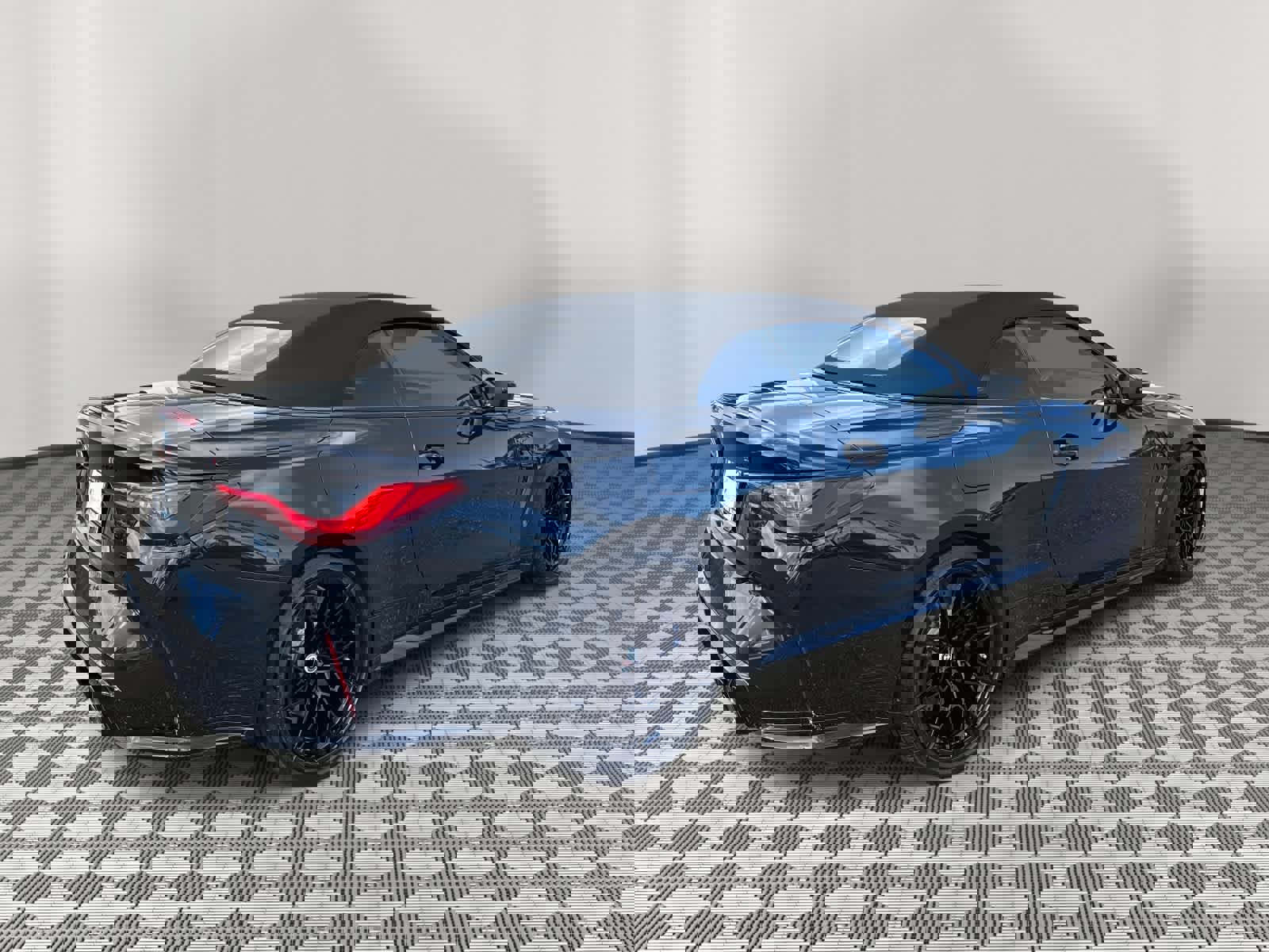 Used 2023 BMW M4 xDrive Competition w/ Executive Package image 7