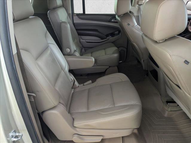 Used 2015 Chevrolet Suburban LT w/ Luxury Package image 22