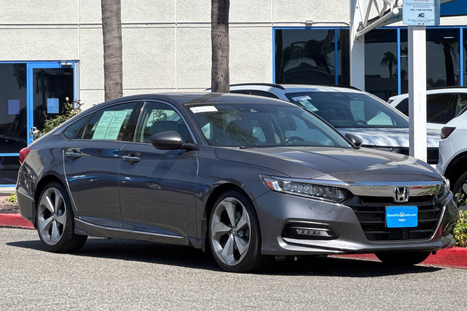 Used 2018 Honda Accord Touring image 6