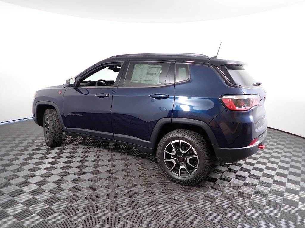 New 2026 Jeep Compass Trailhawk AWD/4WD image 12