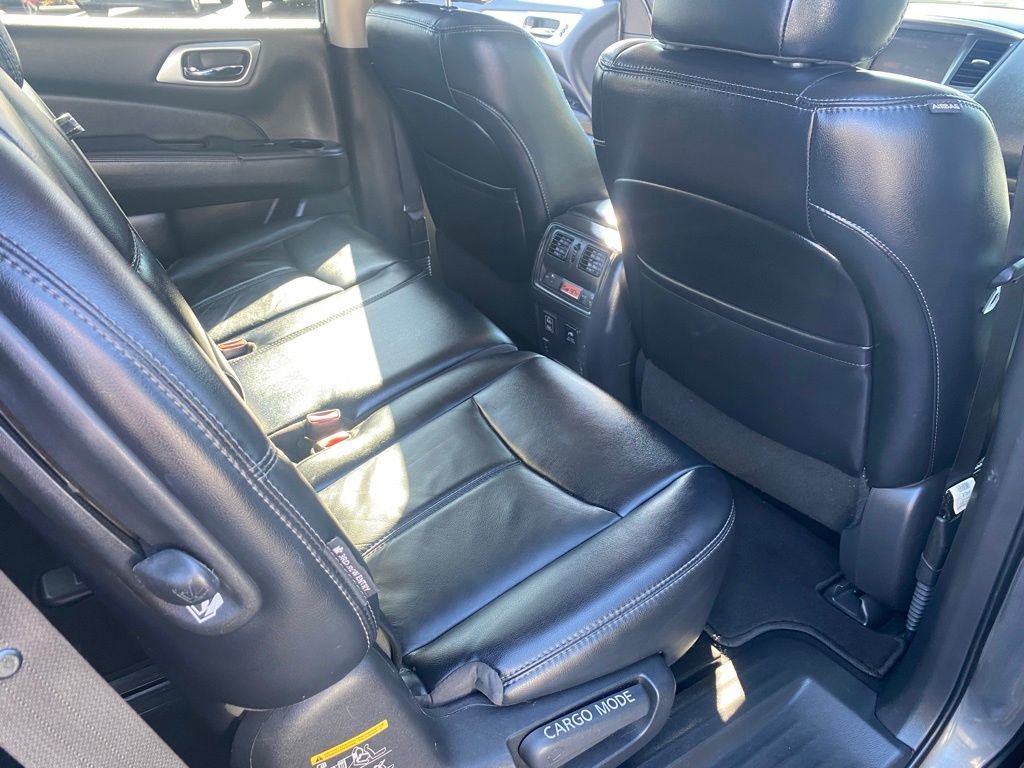 Used 2018 Nissan Pathfinder SL AWD/4WD image 24