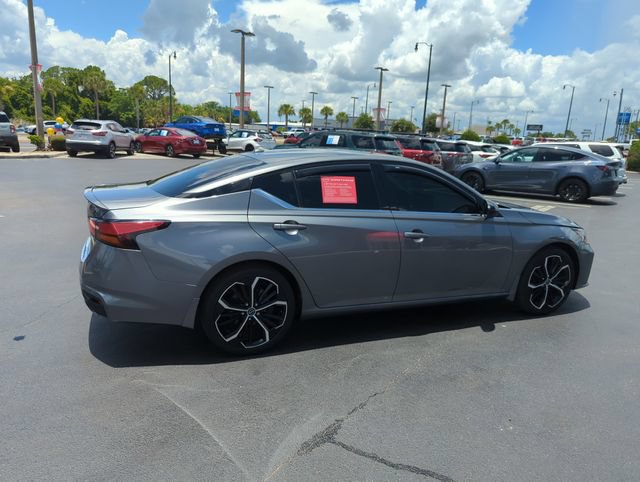 Certified 2023 Nissan Altima 2.5 SR w/ SR Premium Package FWD image 5