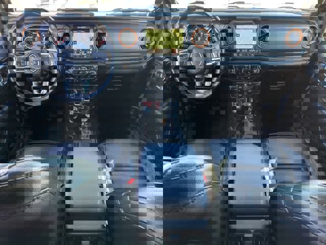 Used 2022 Jeep Gladiator Mojave w/ Cold Weather Group image 9