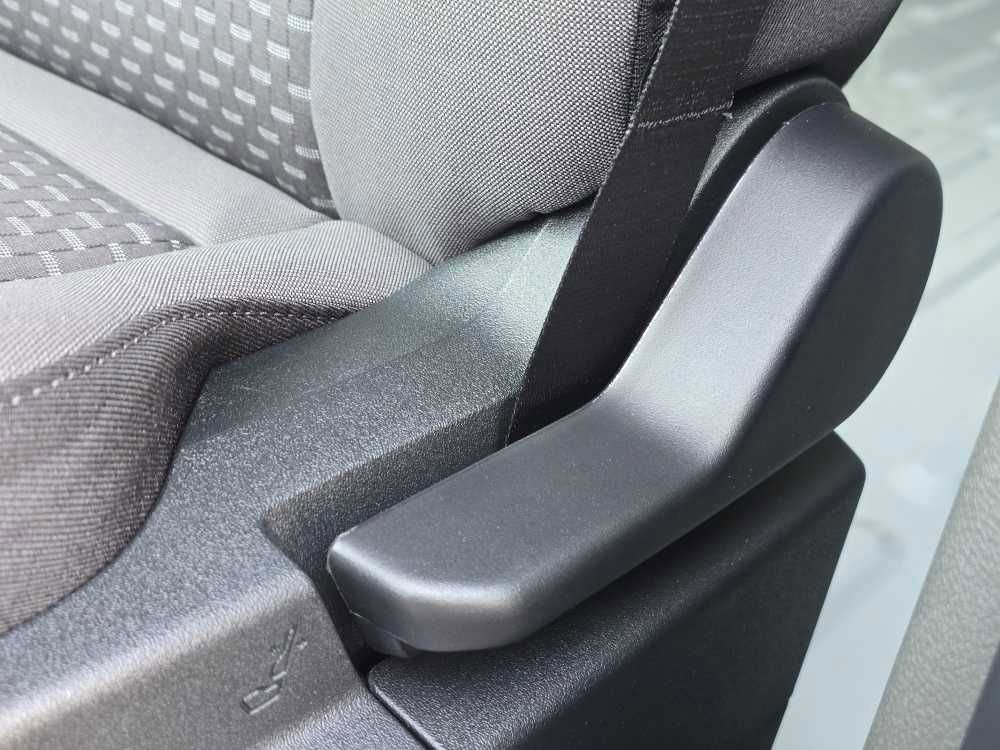 New 2026 Ford Transit 250 148 Medium Roof image 16