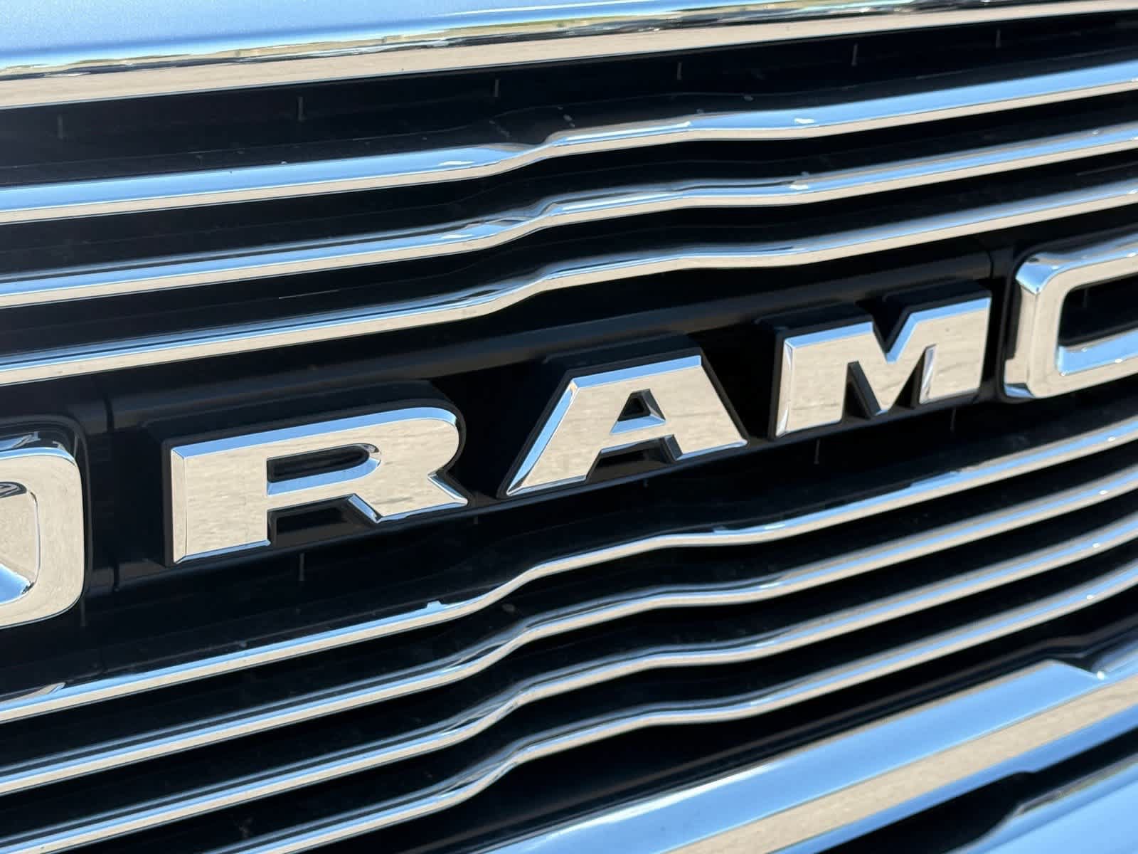 Used 2022 RAM 2500 Laramie AWD/4WD image 32