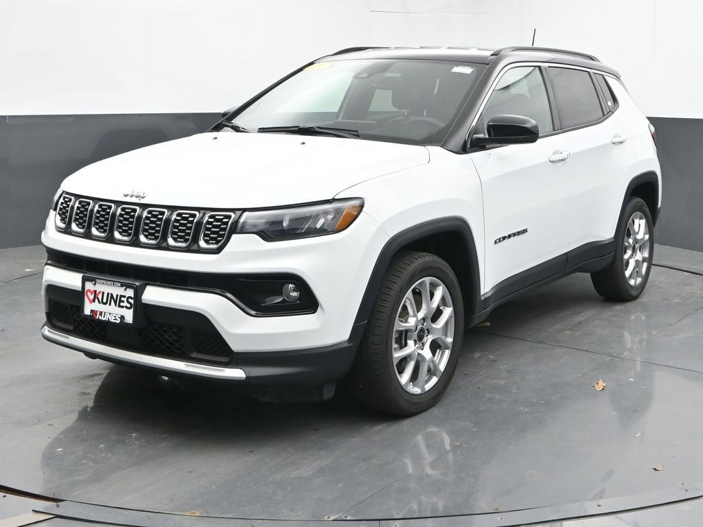 Used 2025 Jeep Compass Limited AWD/4WD image 6