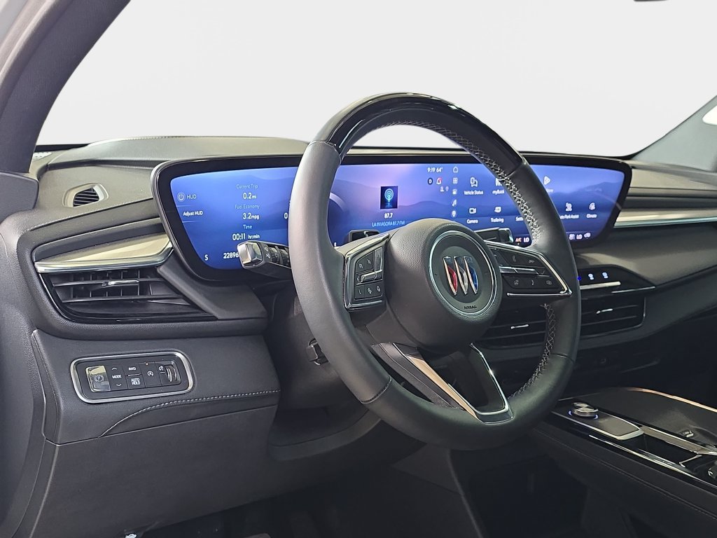 Used 2025 Buick Enclave Avenir w/ Super Cruise Package AWD/4WD image 18