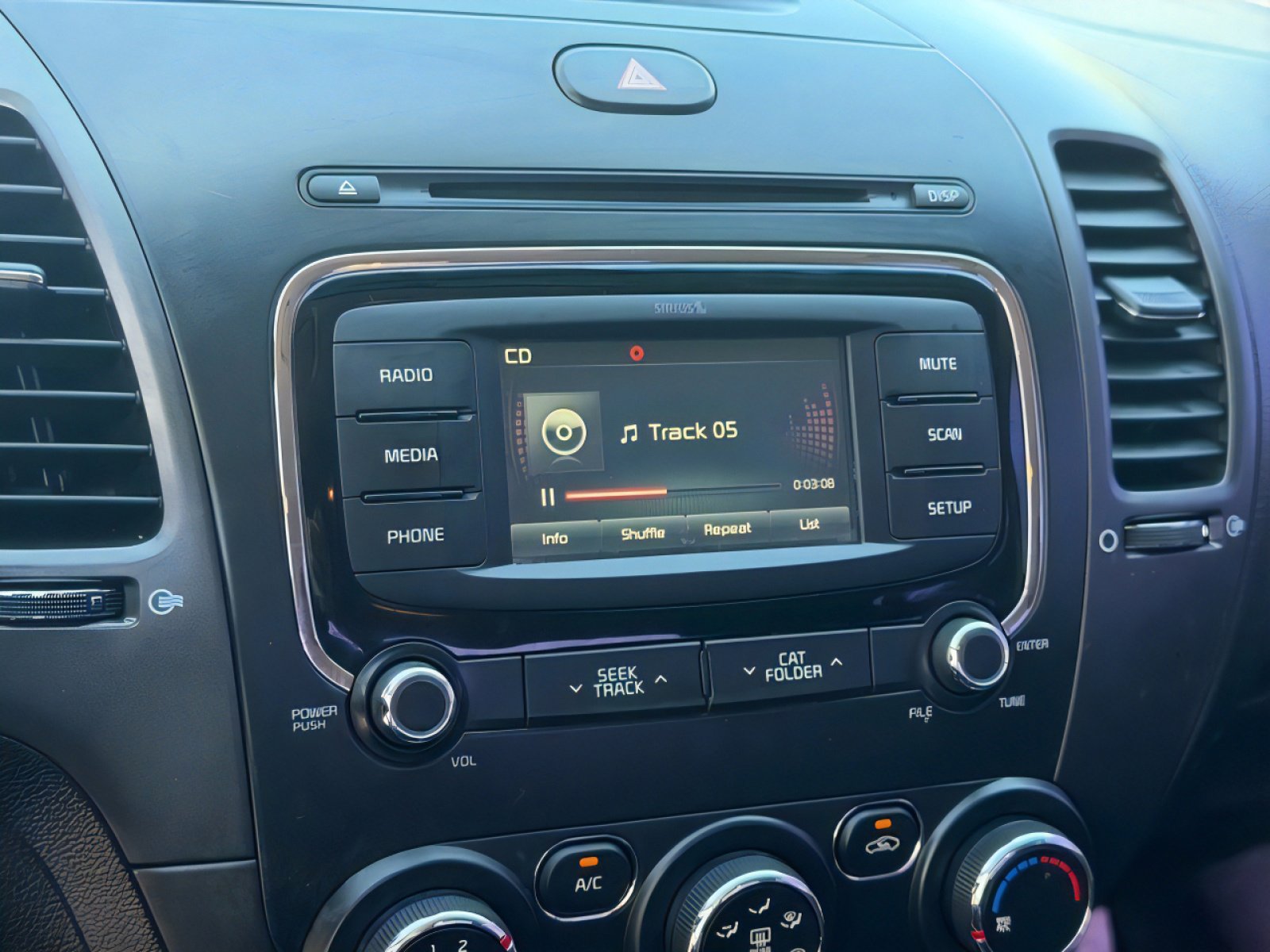 Used 2018 Kia Forte LX w/ LX Rear Camera Package image 25