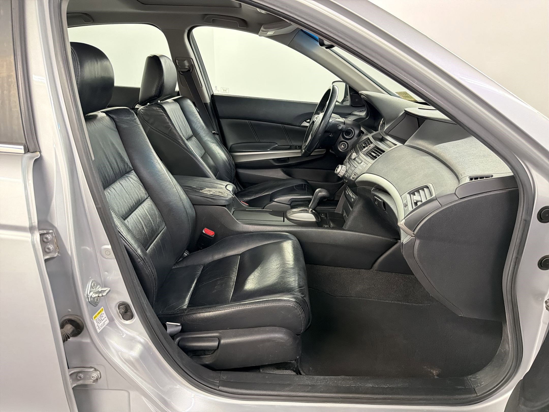 Used 2009 Honda Accord EX-L image 29