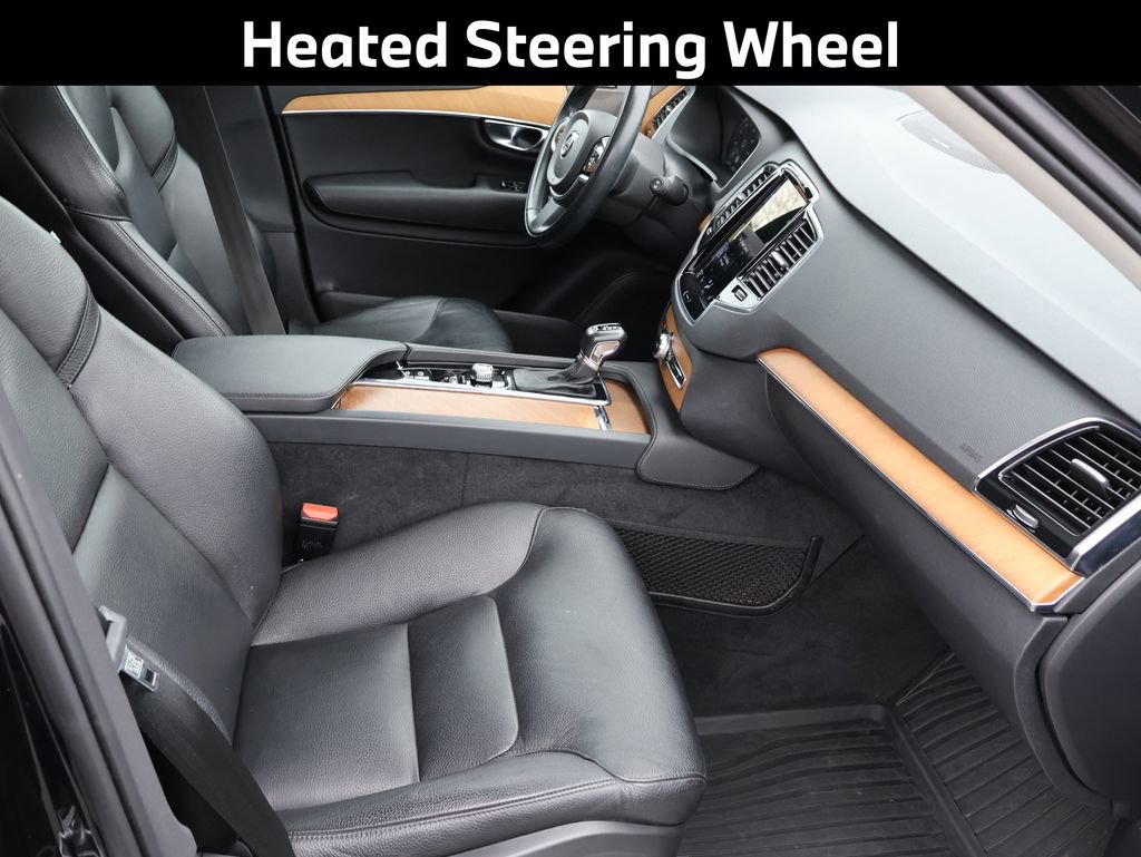 Used 2021 Volvo XC90 T6 Momentum w/ Advanced Package image 12