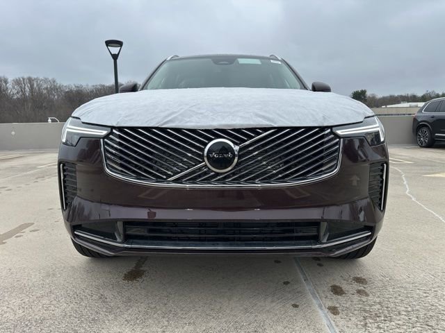 New 2026 Volvo XC90 B5 Core w/ Protection Package Premier image 2