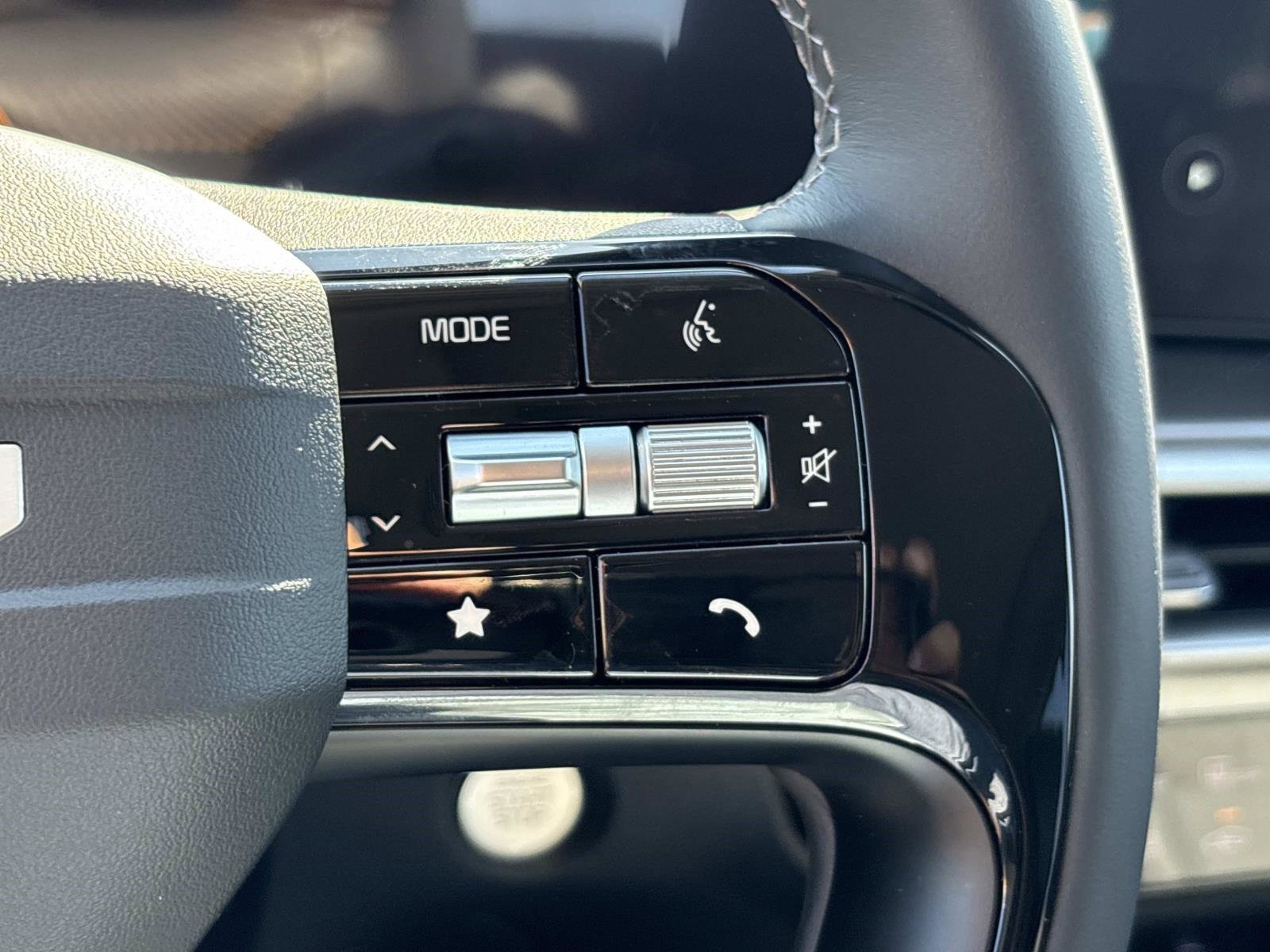 New 2026 Kia Sorento S image 29