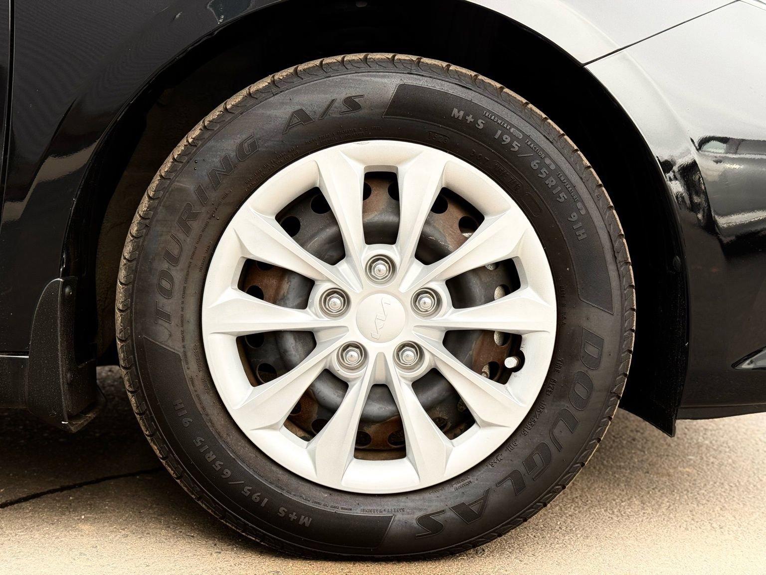 Used 2024 Kia Forte LX image 13