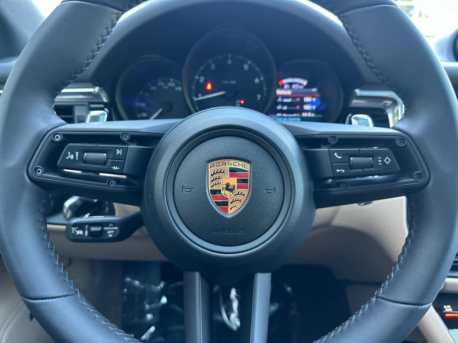 New 2026 Porsche Macan AWD/4WD image 26