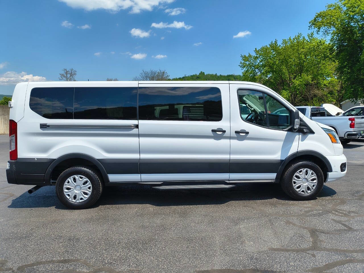 Used 2022 Ford Transit 350 XLT RWD image 10