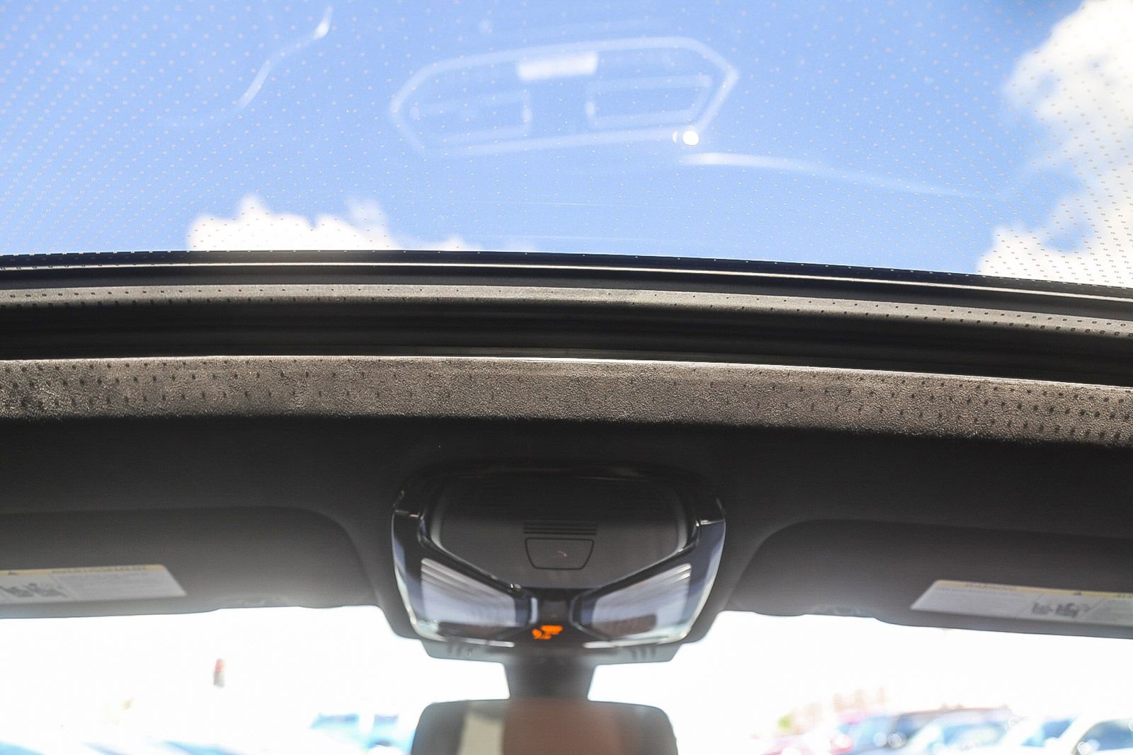 Used 2023 BMW X6 M50i w/ Executive Package image 17