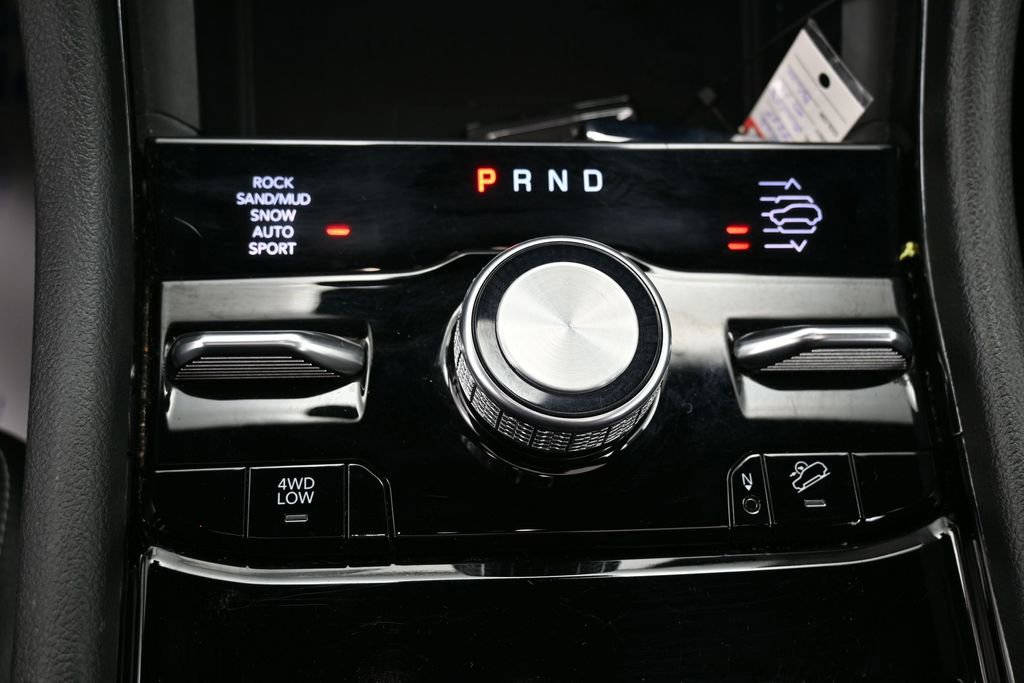 Used 2023 Jeep Grand Cherokee Overland w/ Advanced Protech Group III AWD/4WD image 31