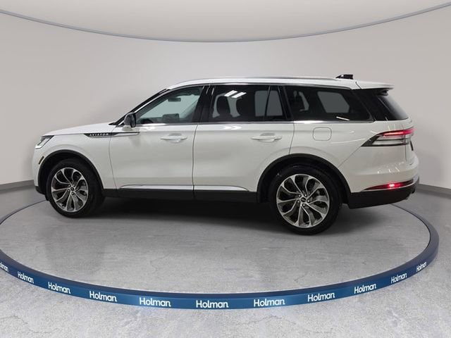 Used 2025 Lincoln Aviator Reserve w/ Illumination Package AWD/4WD image 8