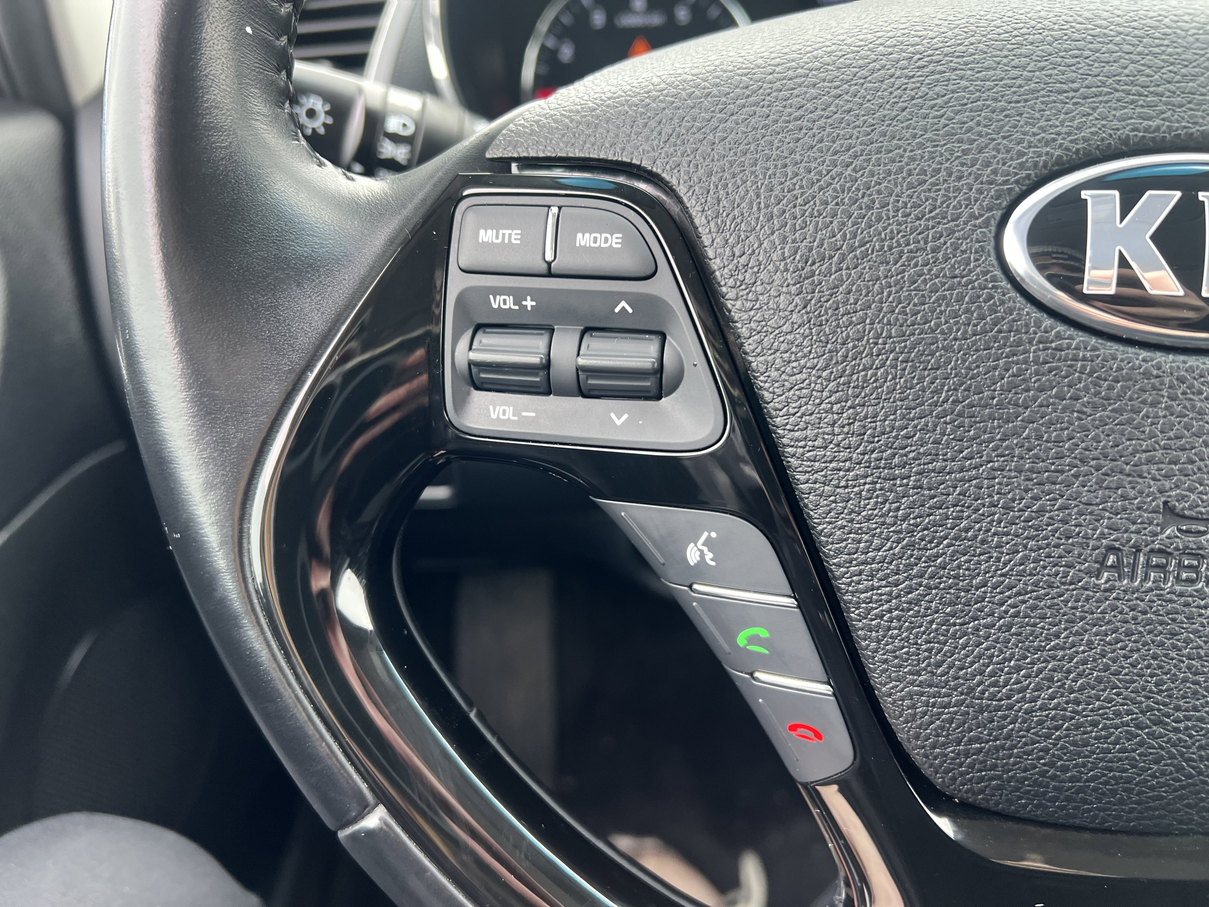 Used 2018 Kia Forte S image 17