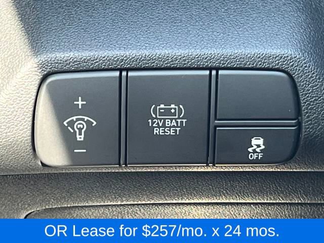New 2025 Hyundai Elantra SEL image 19