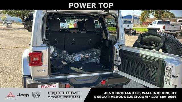 Used 2024 Jeep Wrangler Unlimited Sahara w/ Technology Group AWD/4WD image 27